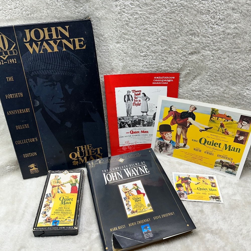 John Wayne-VHS Collector's Gift Tome of Movies